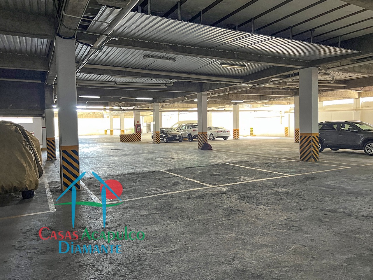 Acqualina Skylife - Estacionamiento 1